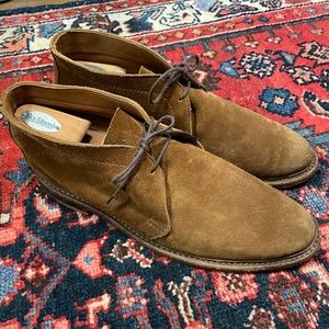 Allen Edmonds Snuff Suede Unlined Chukka - size 9